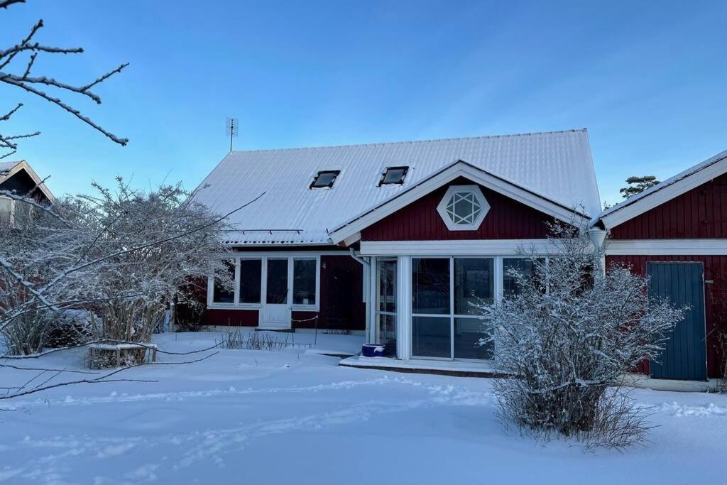 Vila Familjevaenligt Hus Naera Isaberg! Hestra Exteriér fotografie